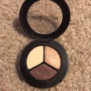 Smashbox eyeshadow trio